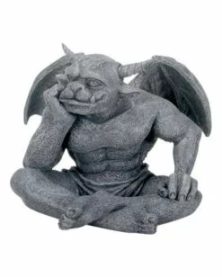Träumender Gargoyle Mit Hörnern